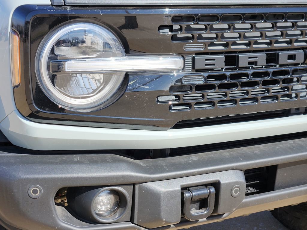 Used 2023 Ford Bronco Wildtrak image 13