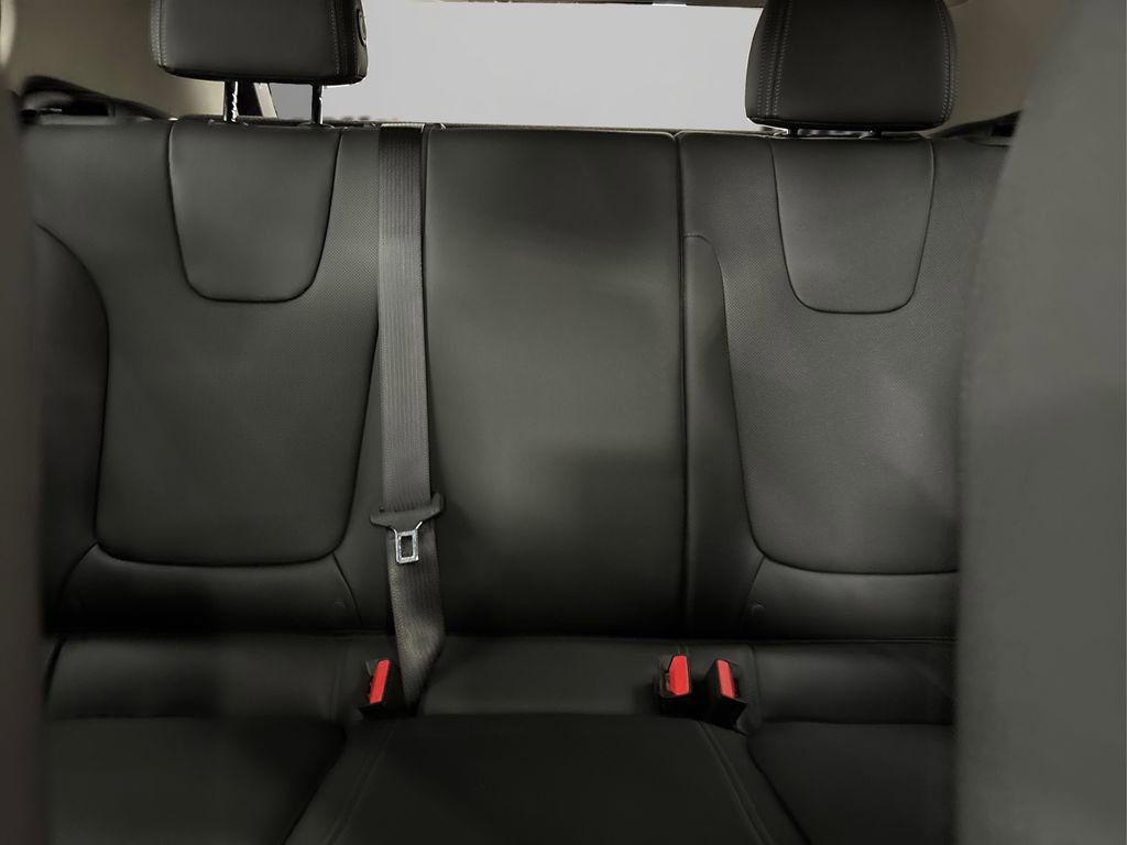 Used 2024 Buick Encore GX Sport Touring image 18