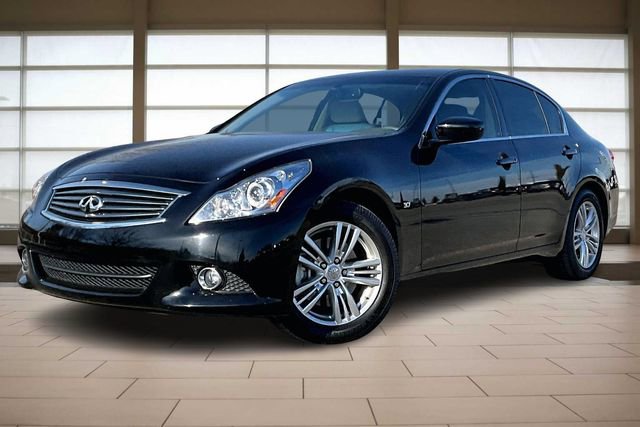 Used 2015 INFINITI Q40 w/ Navigation Package image 1