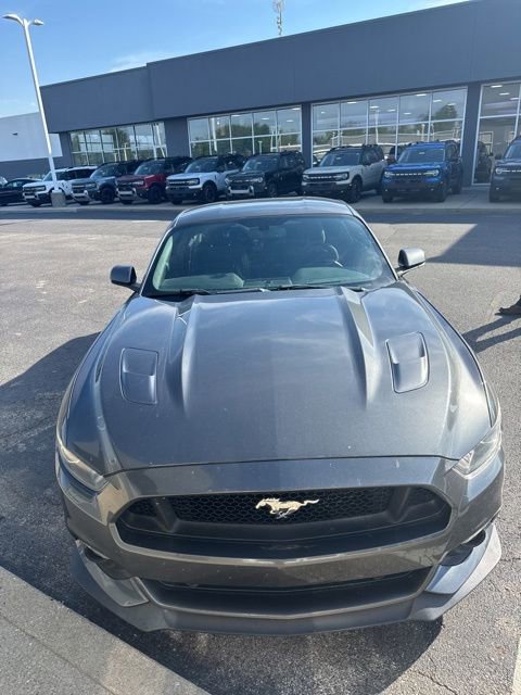 Used 2017 Ford Mustang GT w/ GT Performance Package RWD image 9