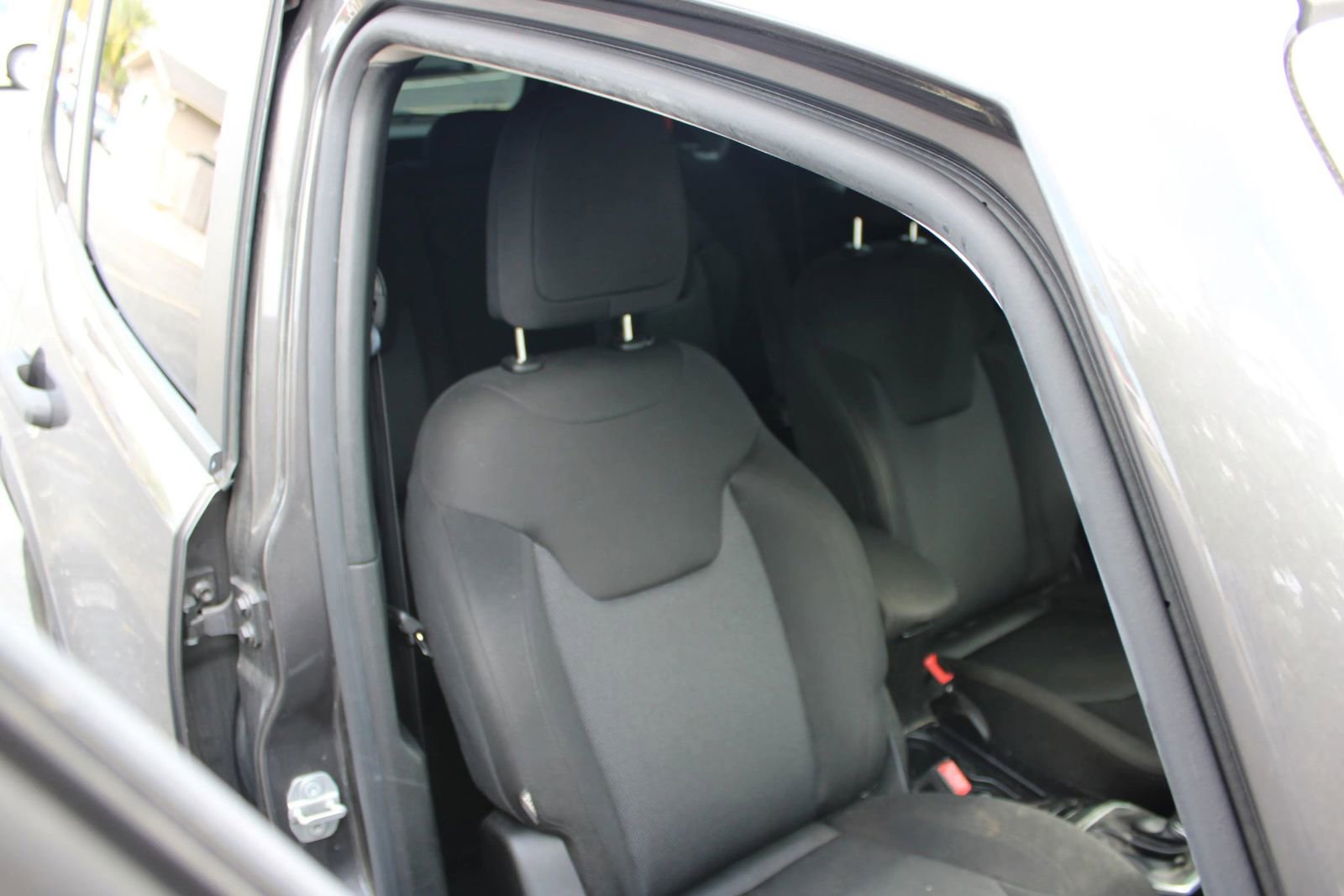 Used 2021 Jeep Renegade Sport image 20