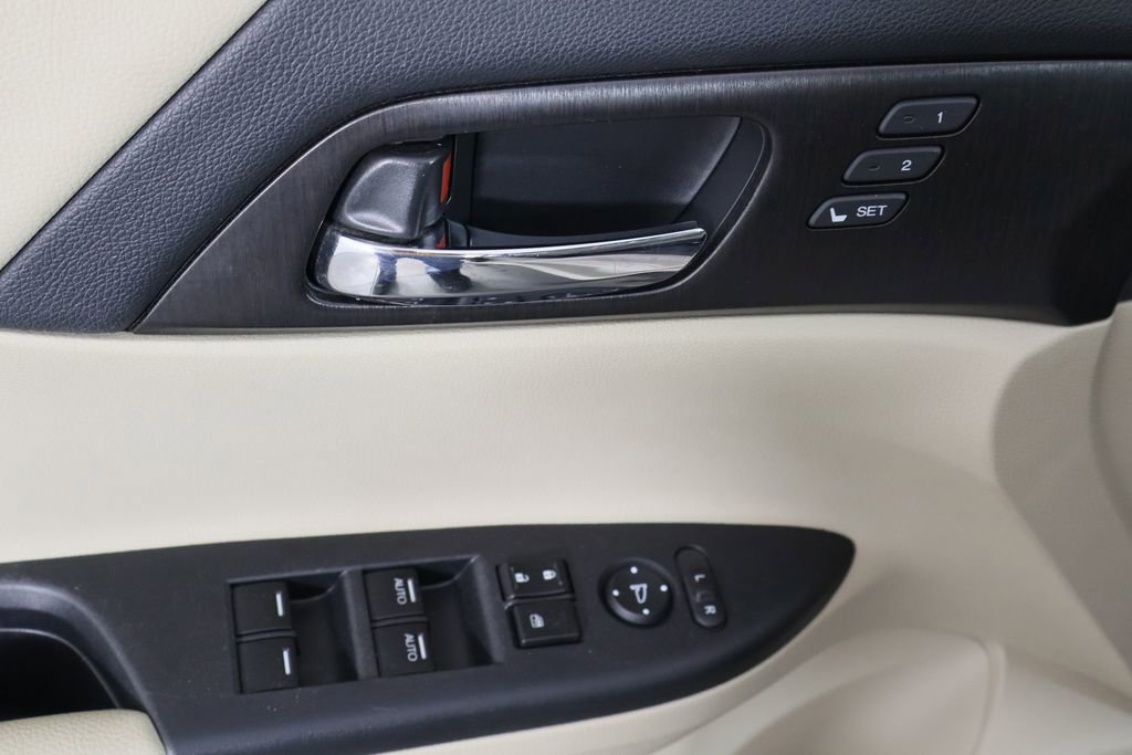 Used 2014 Honda Accord EX-L image 21
