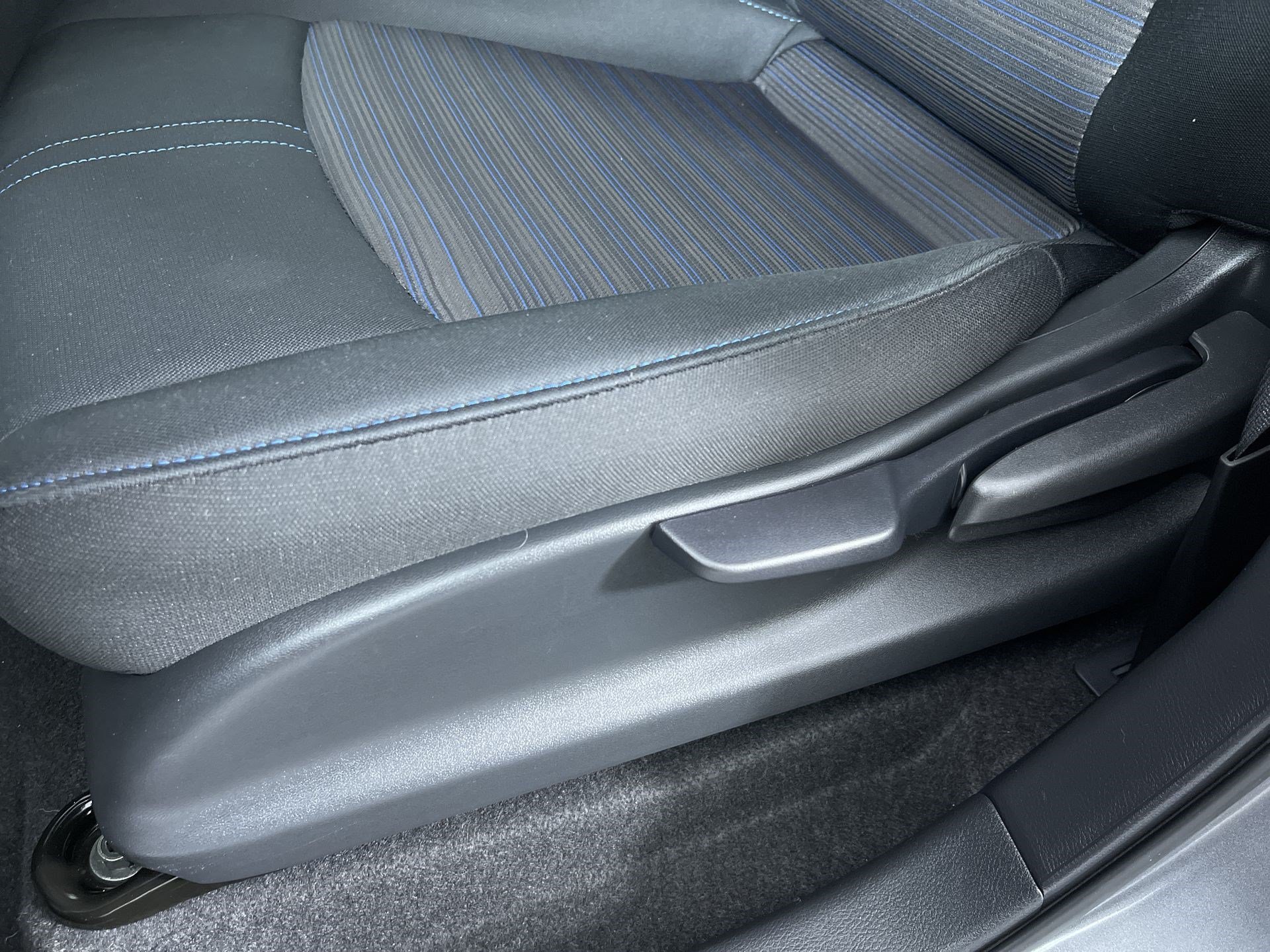 Certified 2025 Nissan Leaf S FWD image 13