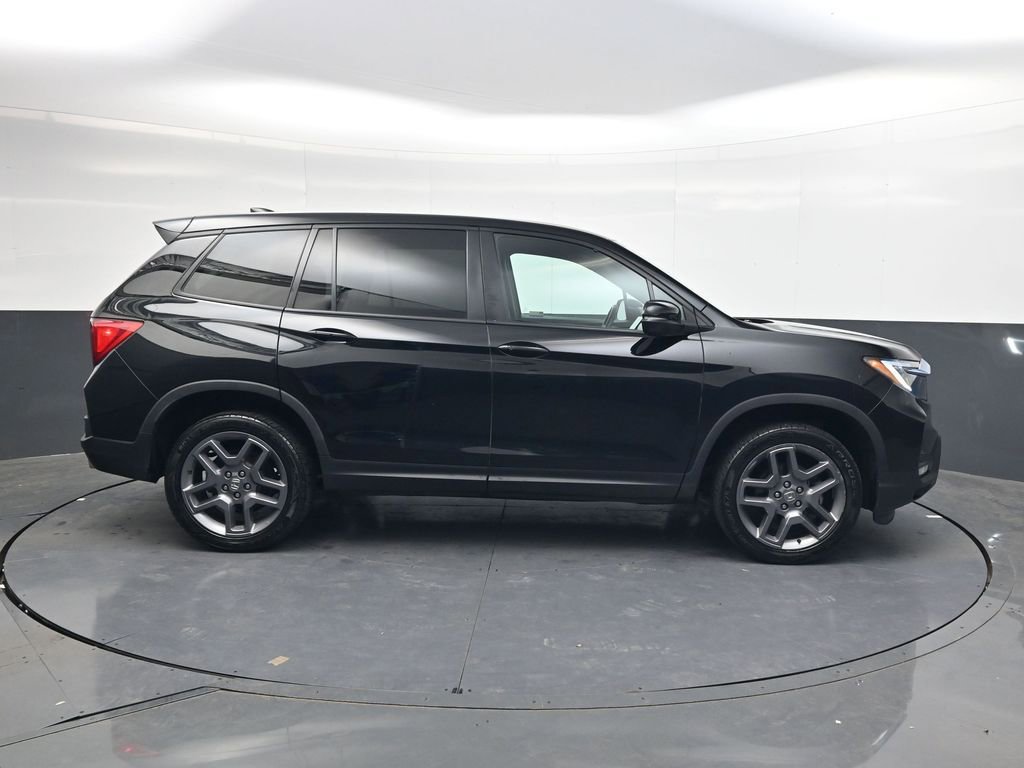 Used 2023 Honda Passport EX-L image 3