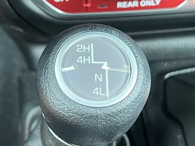 New 2026 Jeep Gladiator Mojave w/ Safety Group AWD/4WD image 41