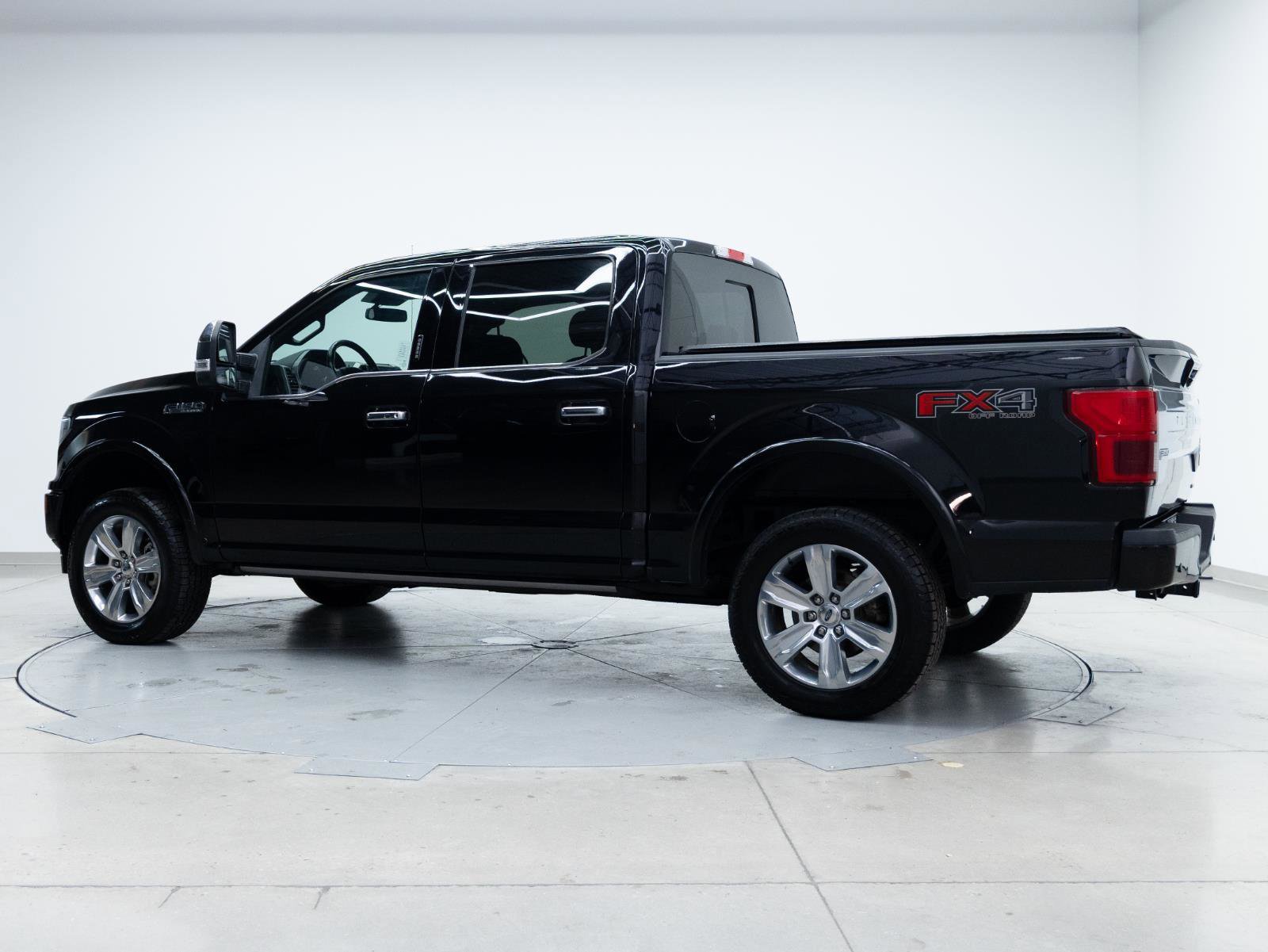 Used 2019 Ford F150 Platinum w/ Technology Package image 10