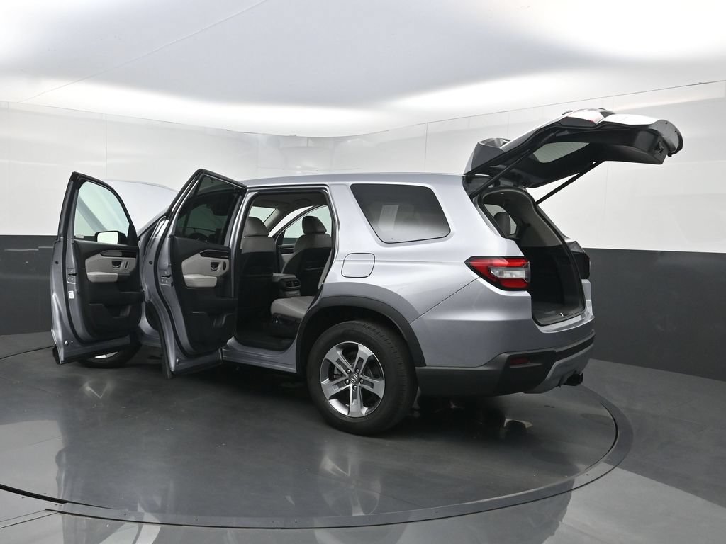 Used 2023 Honda Pilot EX-L image 38