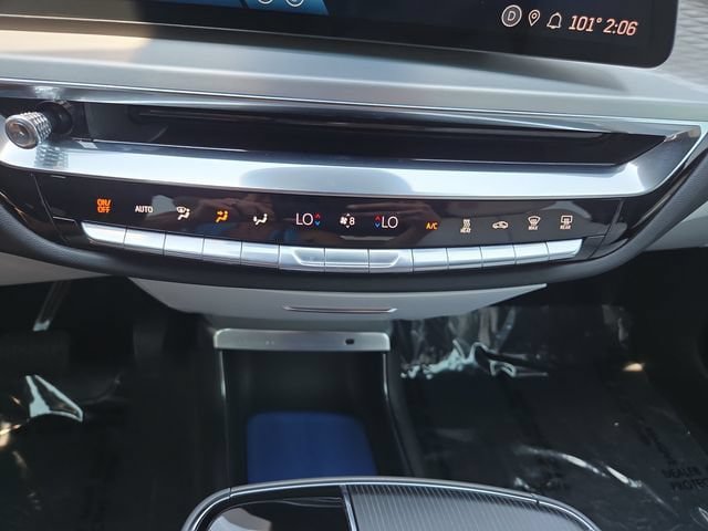 Certified 2024 Cadillac Lyriq Sport RWD image 26