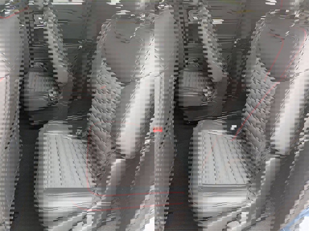 New 2026 Ford Explorer ST-Line image 18