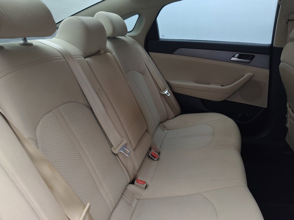 Used 2016 Hyundai Sonata SE FWD image 19