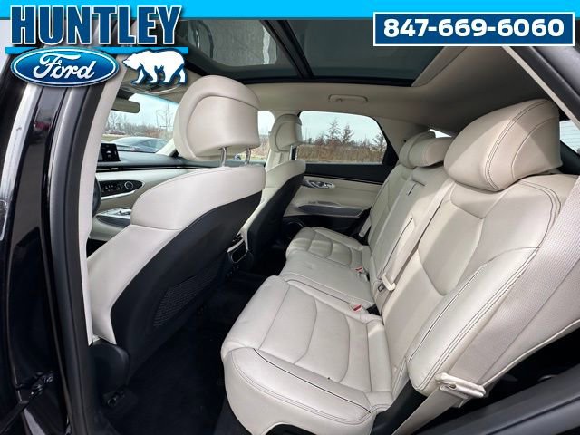 Used 2024 Genesis GV70 2.5T w/ Advanced Package image 15