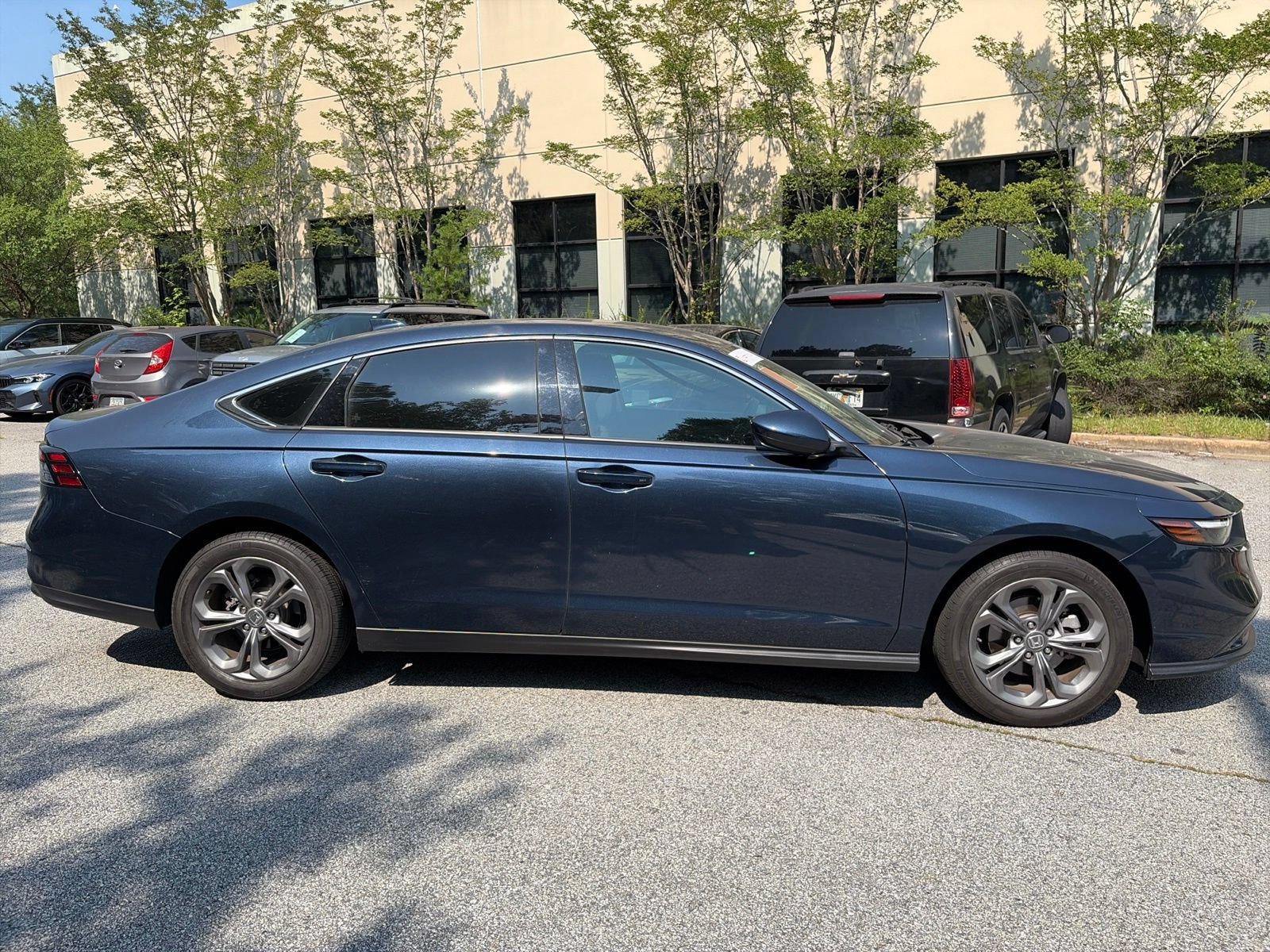 Used 2024 Honda Accord EX image 7
