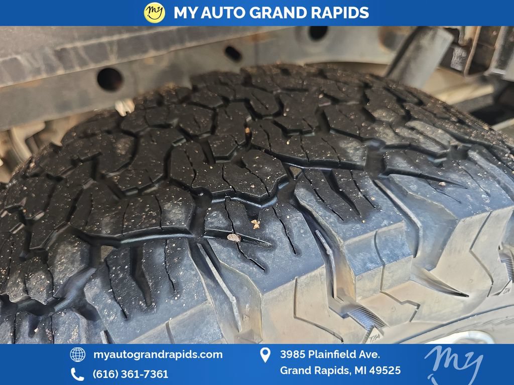 Used 2019 Ford F150 XLT w/ Equipment Group 302A Luxury AWD/4WD image 41