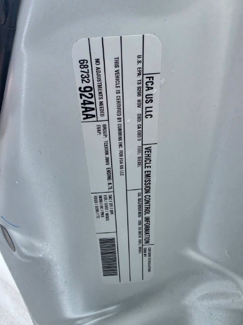 New 2026 RAM 3500 Laramie AWD/4WD image 25