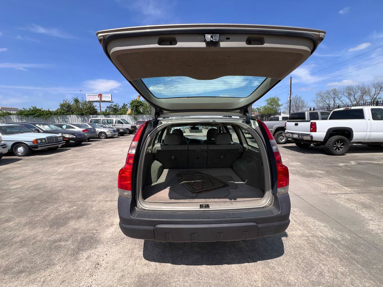 Used 2002 Volvo V70 Cross Country AWD/4WD image 40