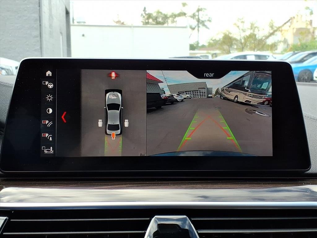 Used 2019 BMW M550i xDrive w/ Premium Package image 17