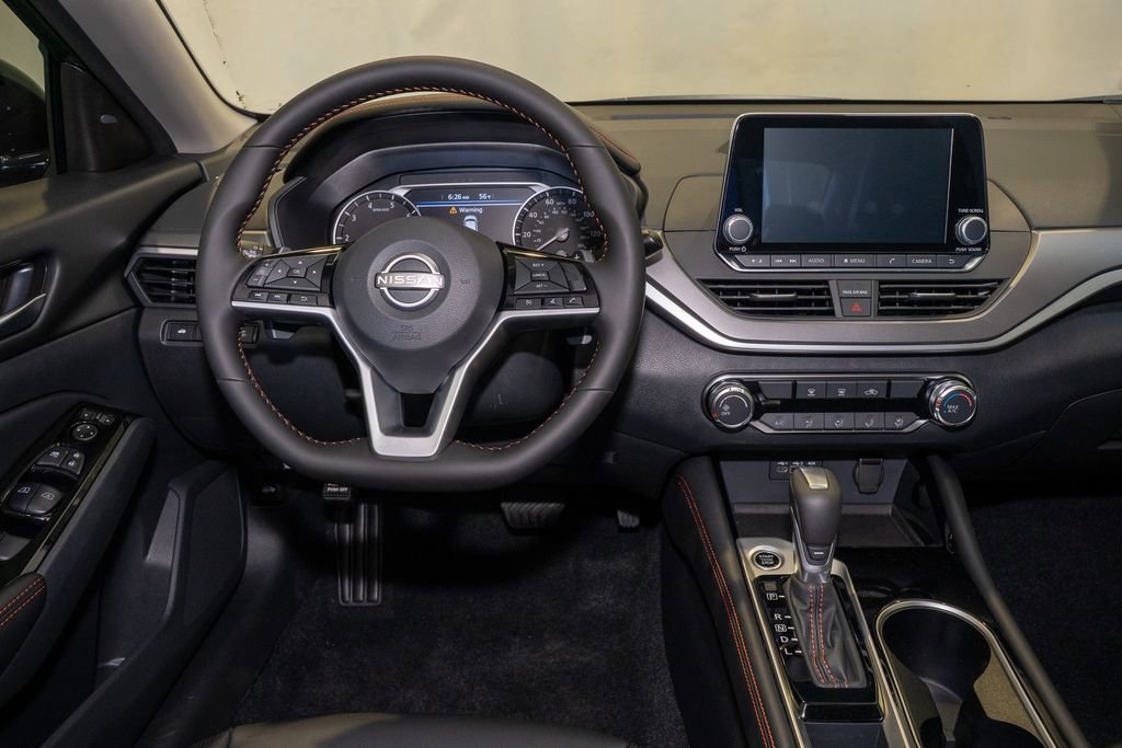 New 2025 Nissan Altima 2.5 SR image 7