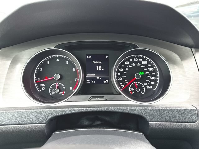 Used 2016 Volkswagen Golf 2-Door FWD image 11