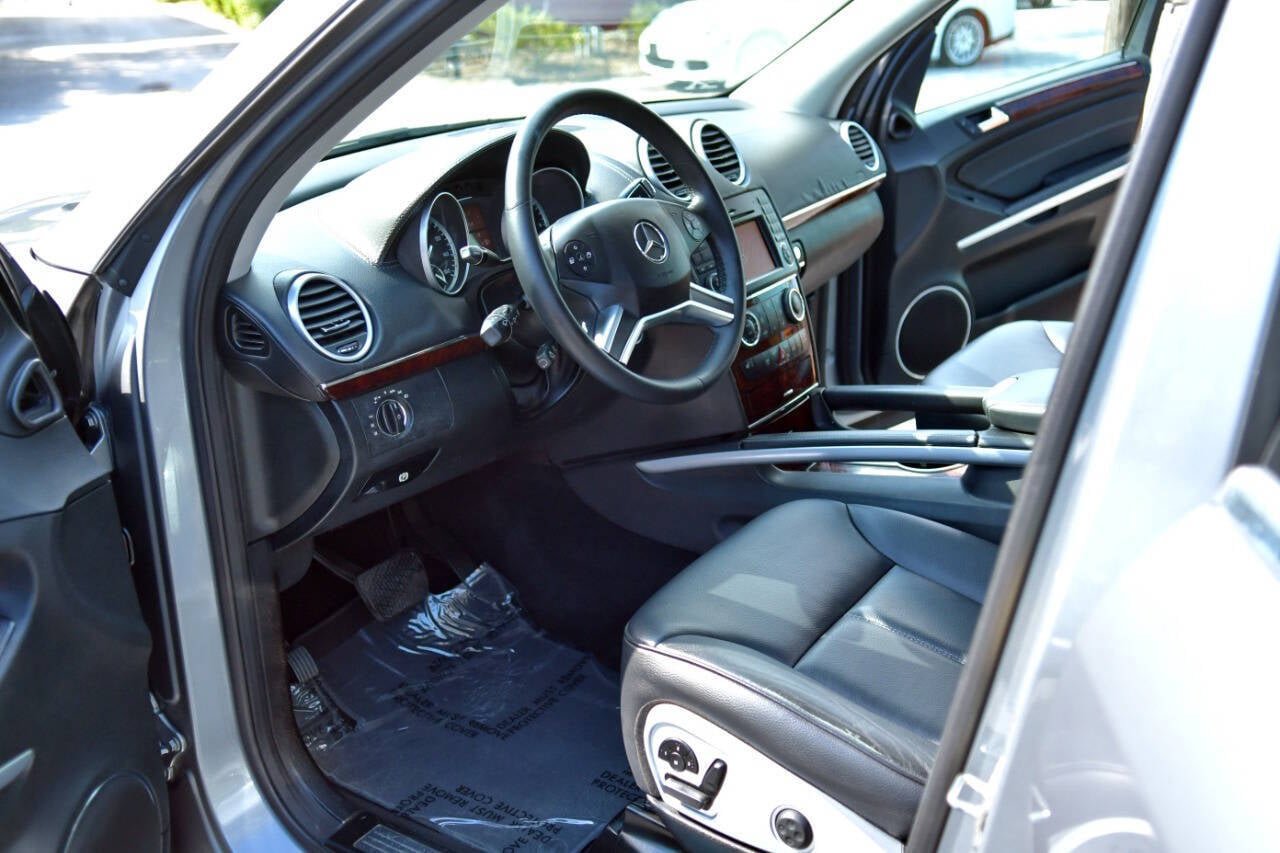 Used 2011 Mercedes-Benz GL 450 4MATIC image 15