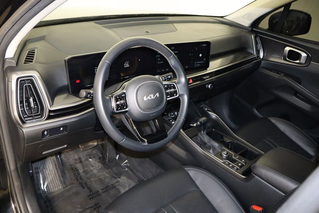 Used 2025 Kia Sorento S w/ Panoramic Sunroof Package image 22