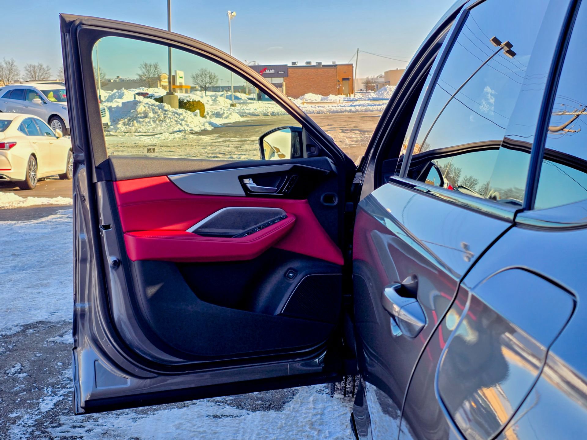 Used 2025 Acura MDX A-Spec image 26