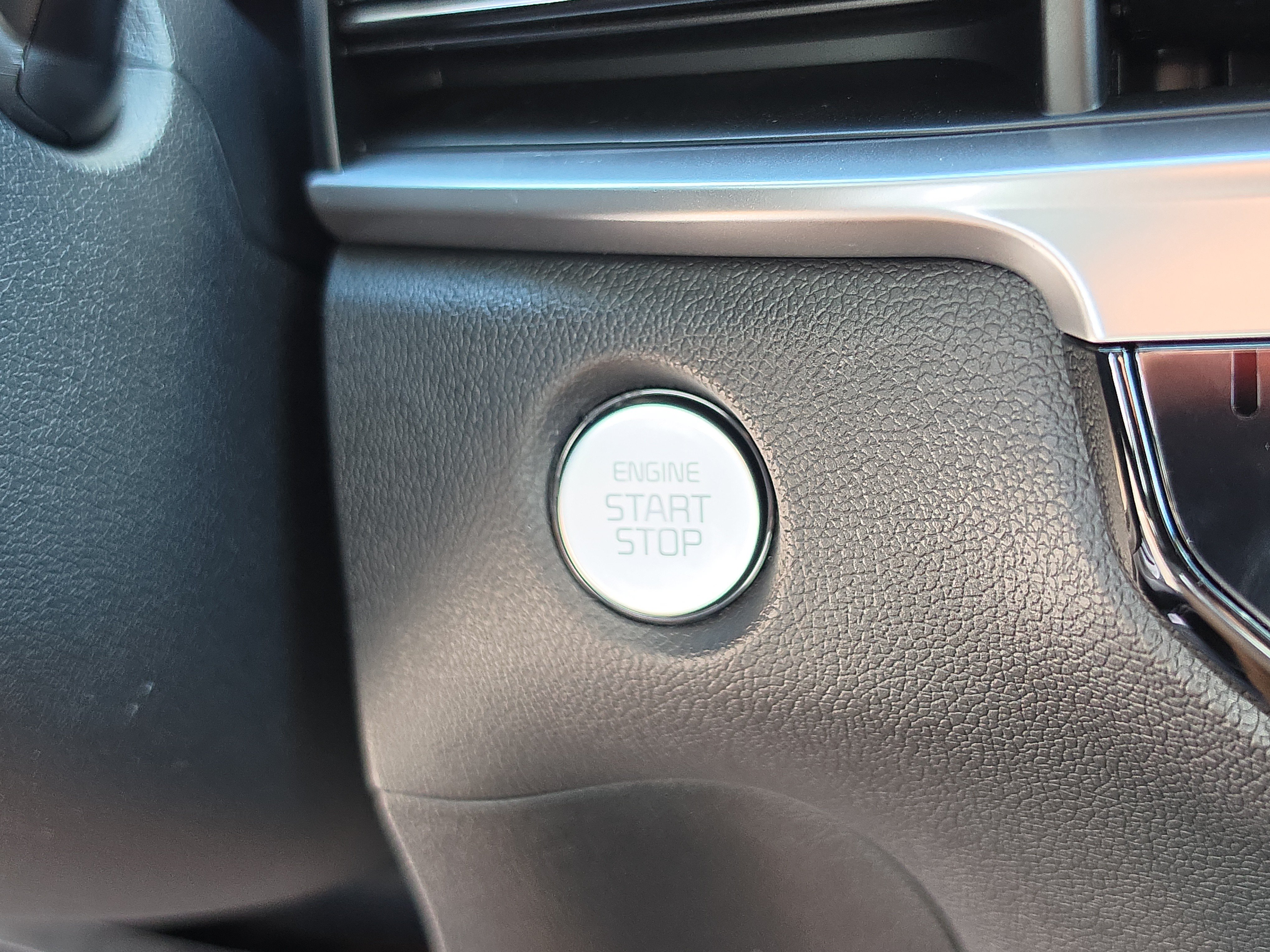 New 2026 Kia Sorento LX FWD image 26