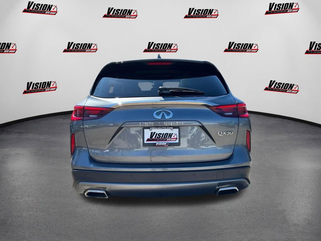 Used 2021 INFINITI QX50 Luxe w/ Appearance Package image 6