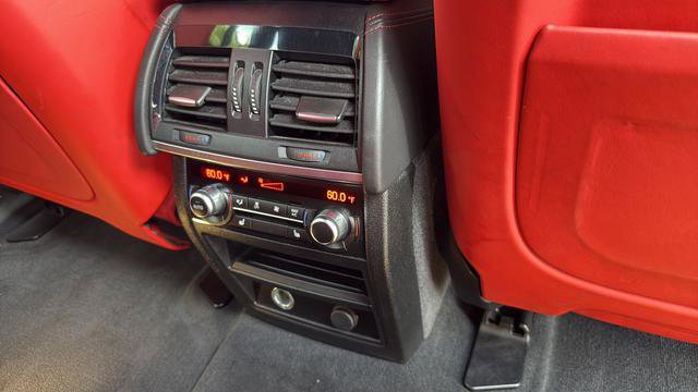 Used 2017 BMW X5 M image 27