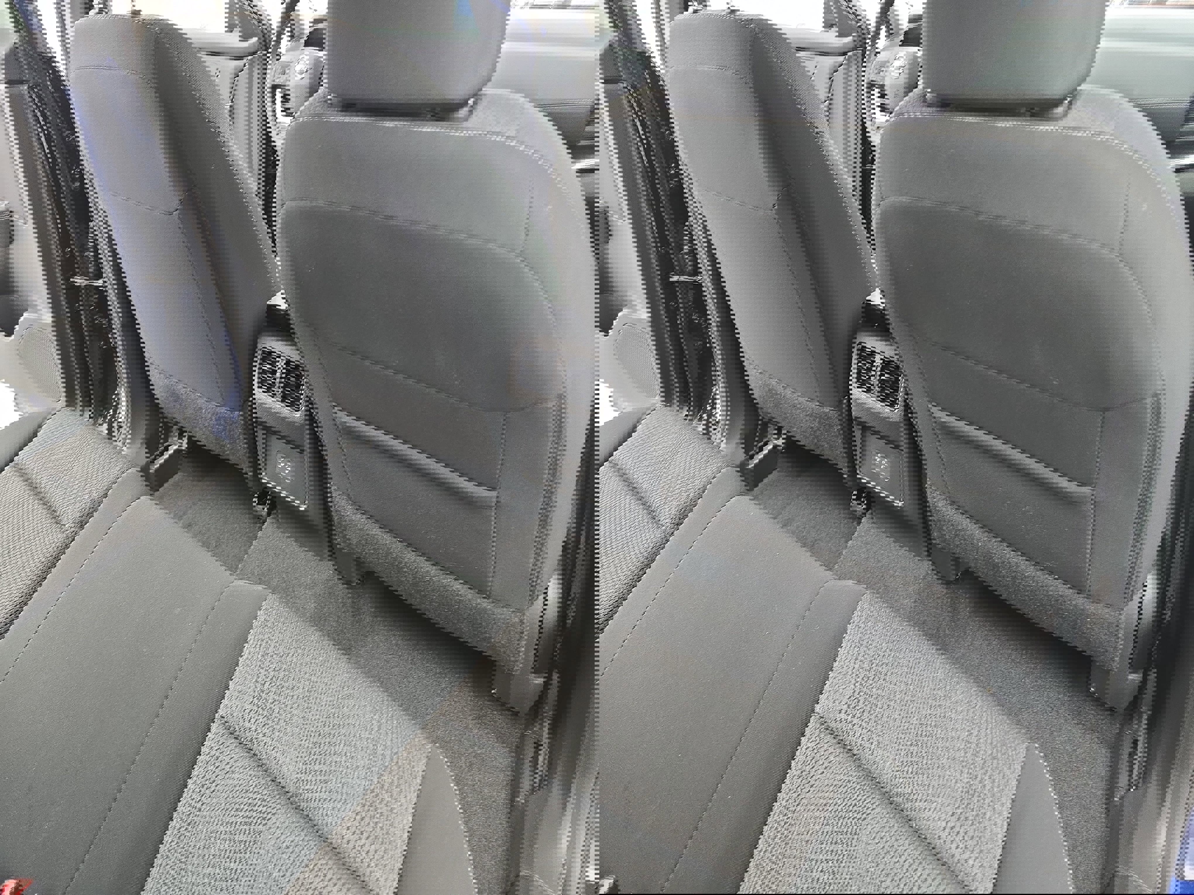 Certified 2025 Nissan Rogue SV image 11