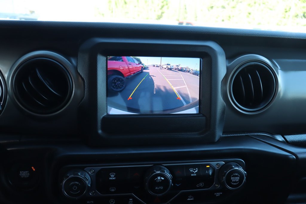 Used 2021 Jeep Wrangler Unlimited Sport AWD/4WD image 25