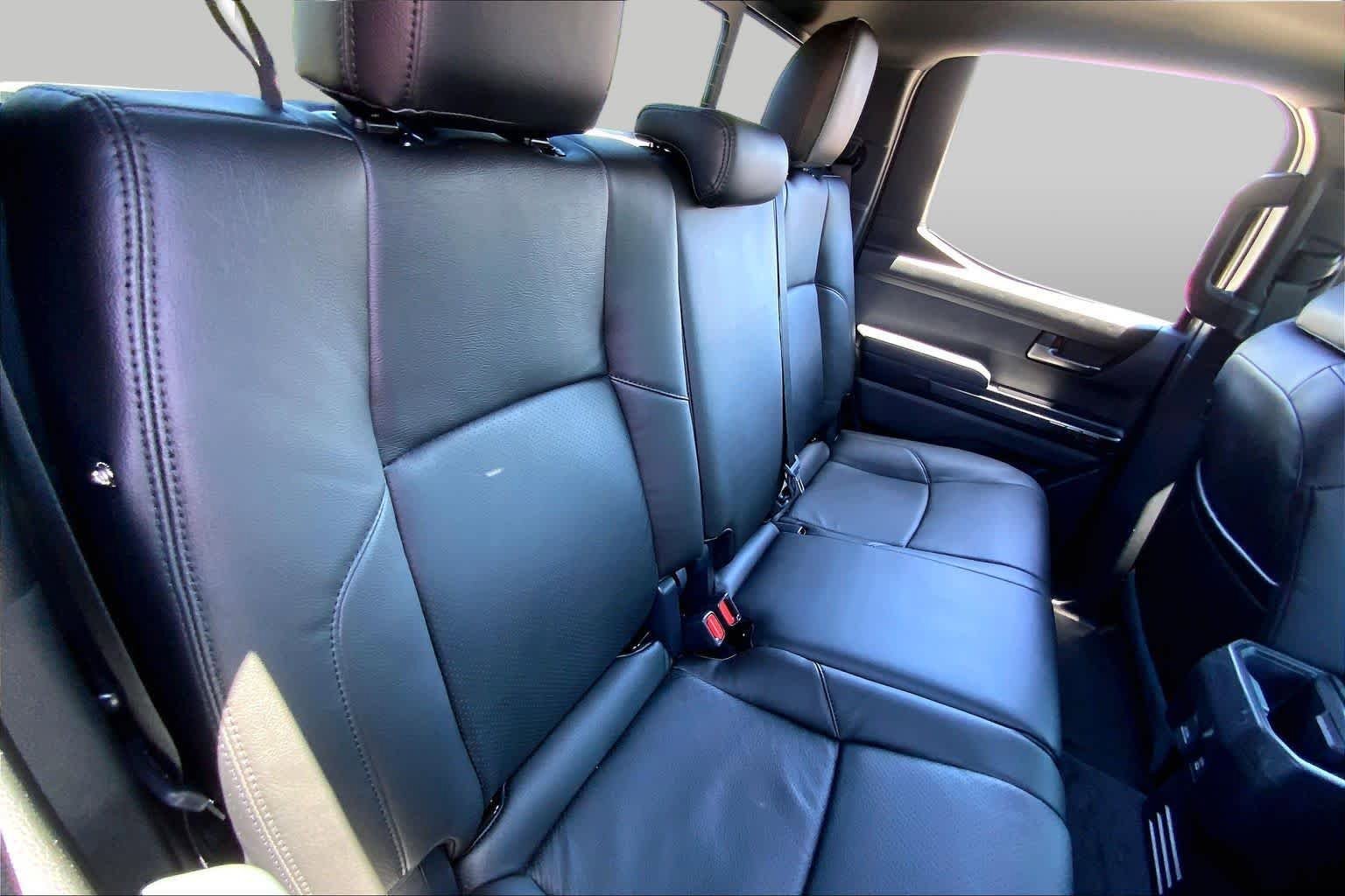 Used 2025 Toyota Tacoma TRD Sport w/ TRD Sport Upgrade Package RWD image 19