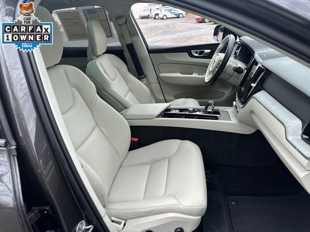 Used 2025 Volvo XC60 T8 Plus w/ Climate Package image 13