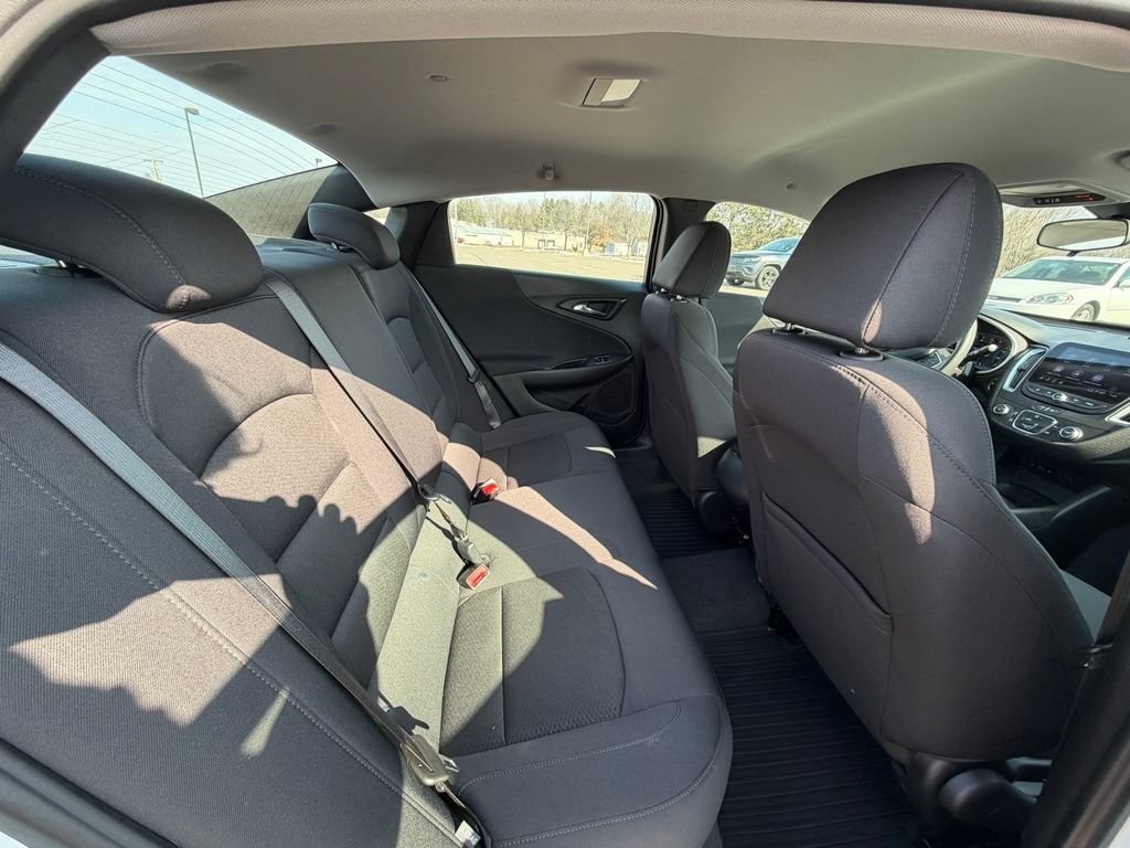 Used 2023 Chevrolet Malibu LS FWD image 7