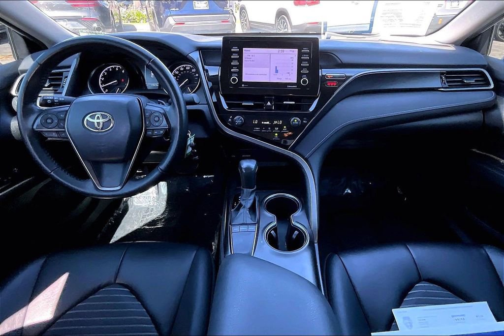 Used 2023 Toyota Camry SE image 11