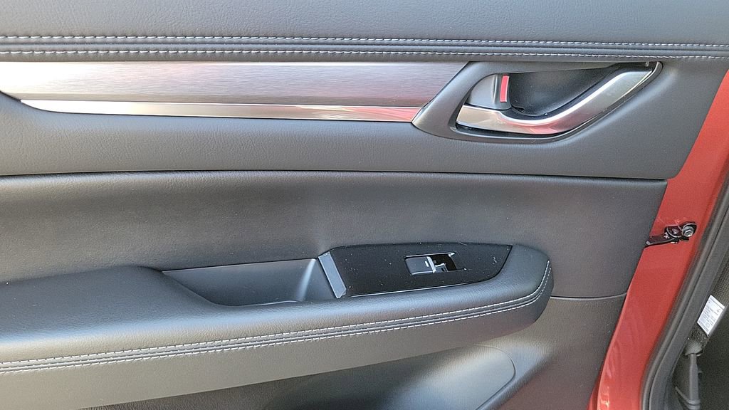 New 2025 MAZDA CX-5 AWD 2.5 S w/ Premium Plus Pkg image 16