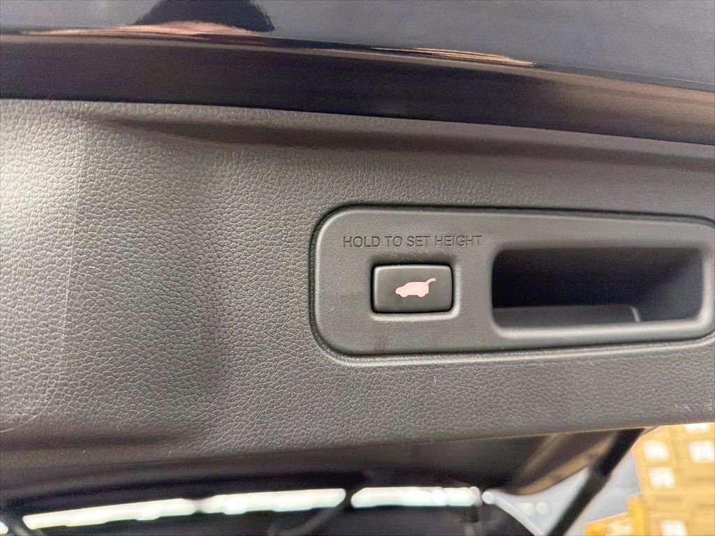 Used 2025 Honda Pilot Touring image 40
