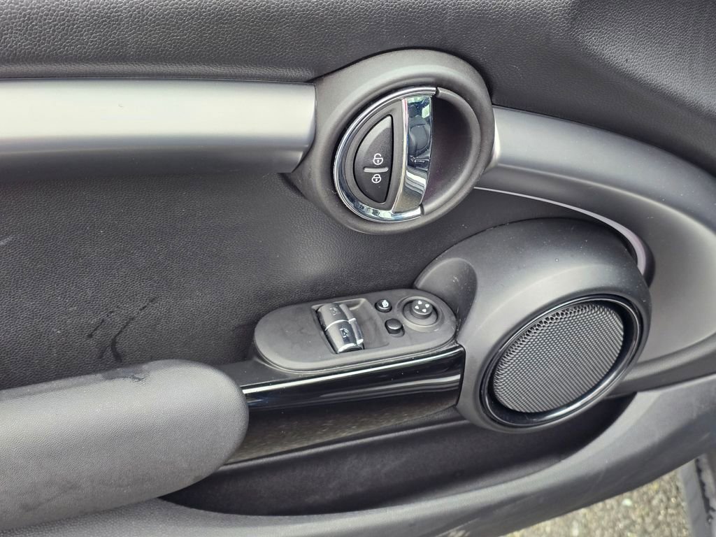 Used 2023 MINI Cooper S image 22