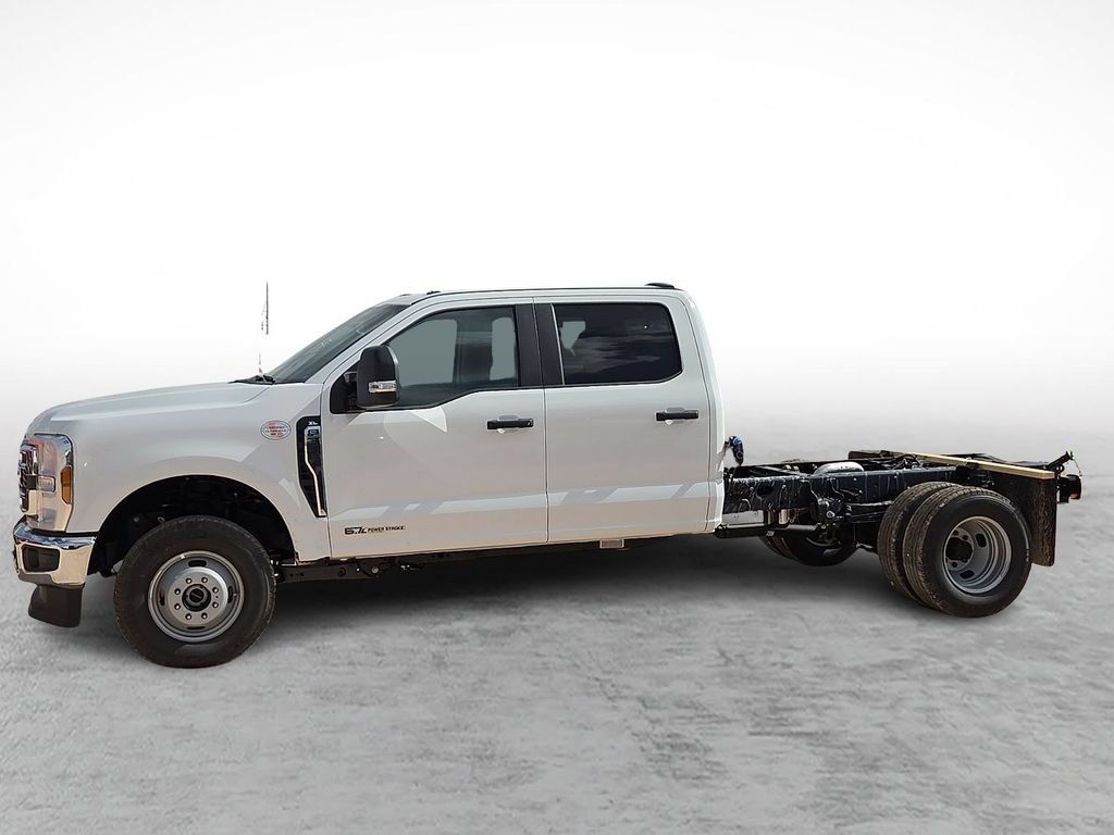 New 2026 Ford F350 XL w/ XL Chrome Package AWD/4WD image 6