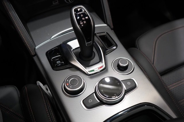 New 2025 Alfa Romeo Stelvio Sprint image 29