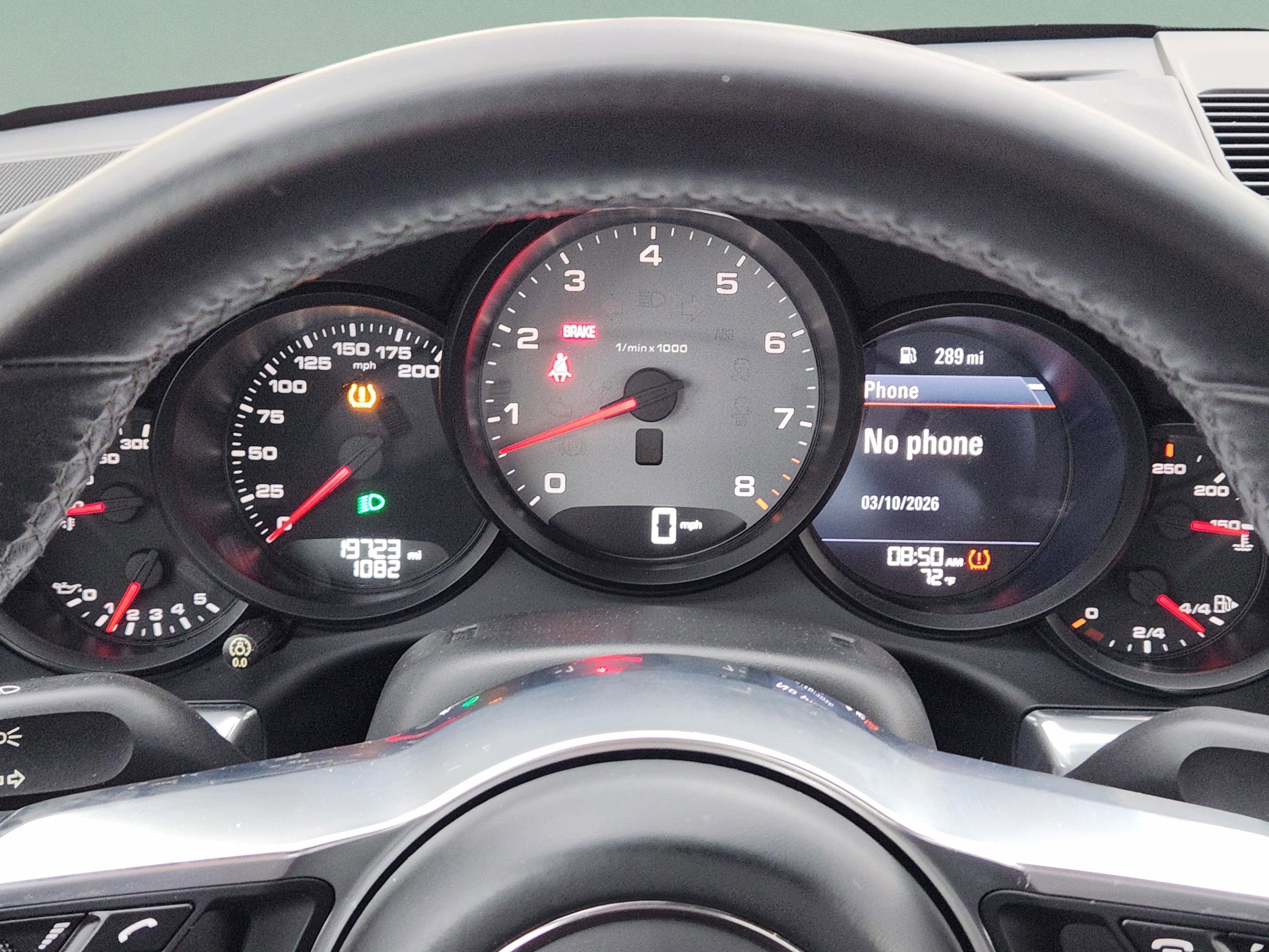 Used 2019 Porsche 911 Carrera 4S AWD/4WD image 17