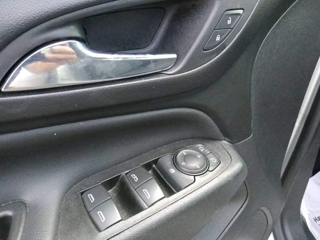 Used 2022 Chevrolet Equinox LT FWD image 12