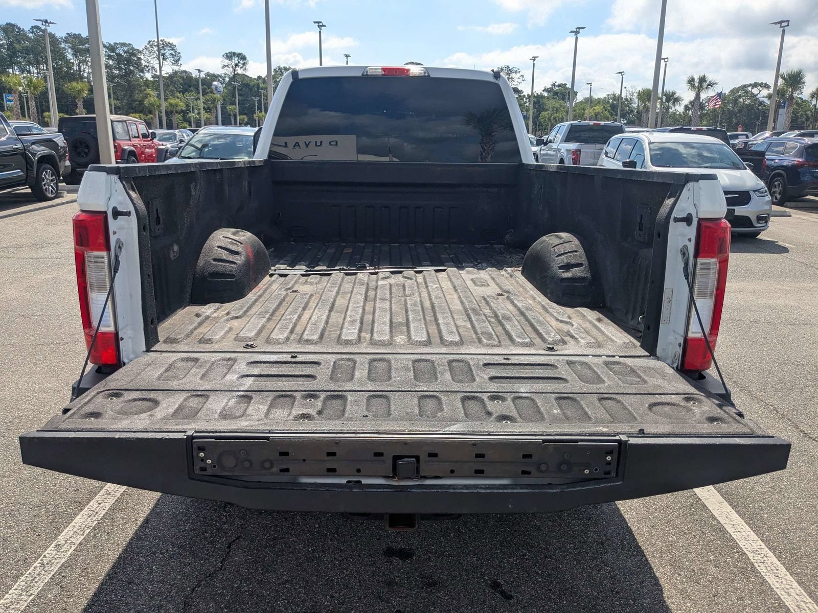 Used 2017 Ford F350 XLT w/ XLT Value Package AWD/4WD image 13