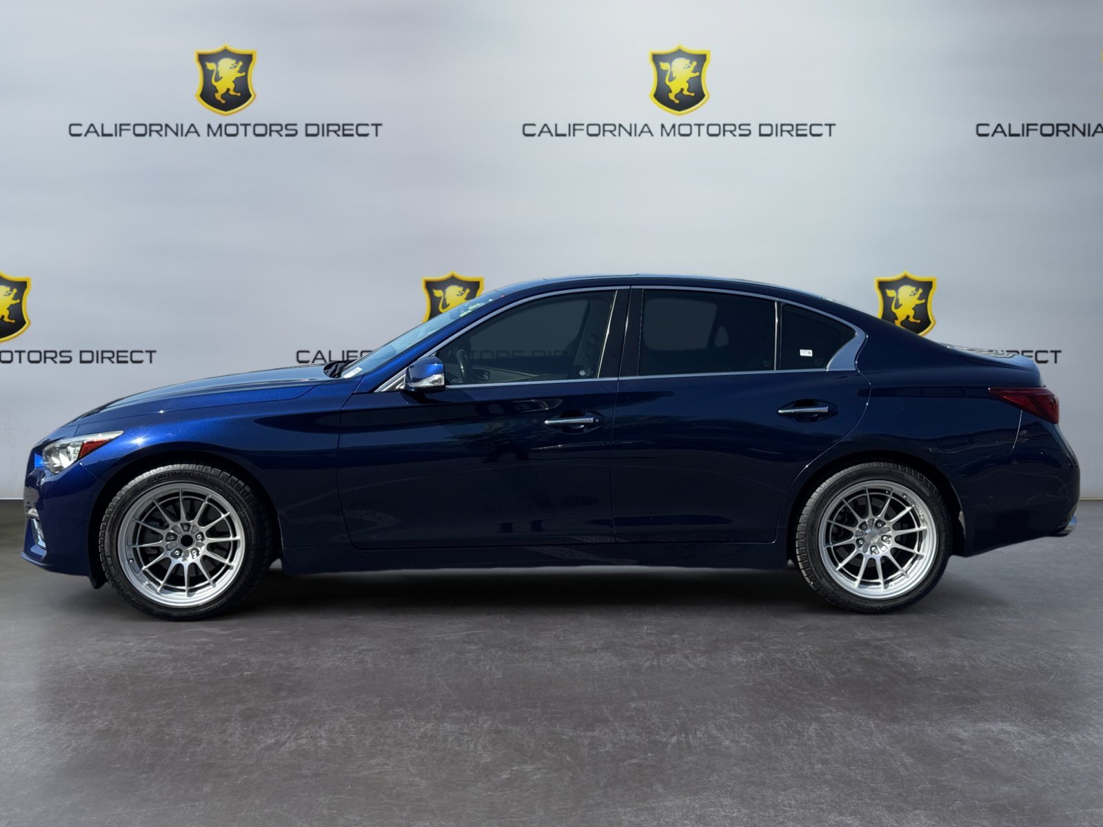 Used 2021 INFINITI Q50 Luxe w/ Seat & Sound Package RWD image 2