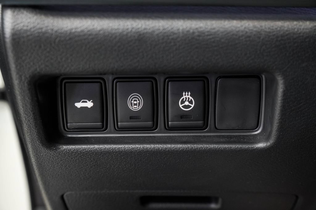 Used 2023 Nissan Maxima SR w/ Sport Mat Group FWD image 46