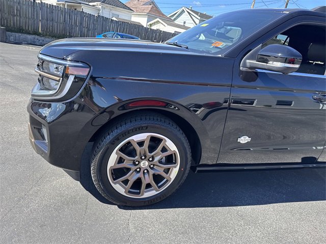 New 2025 Ford Expedition King Ranch image 9
