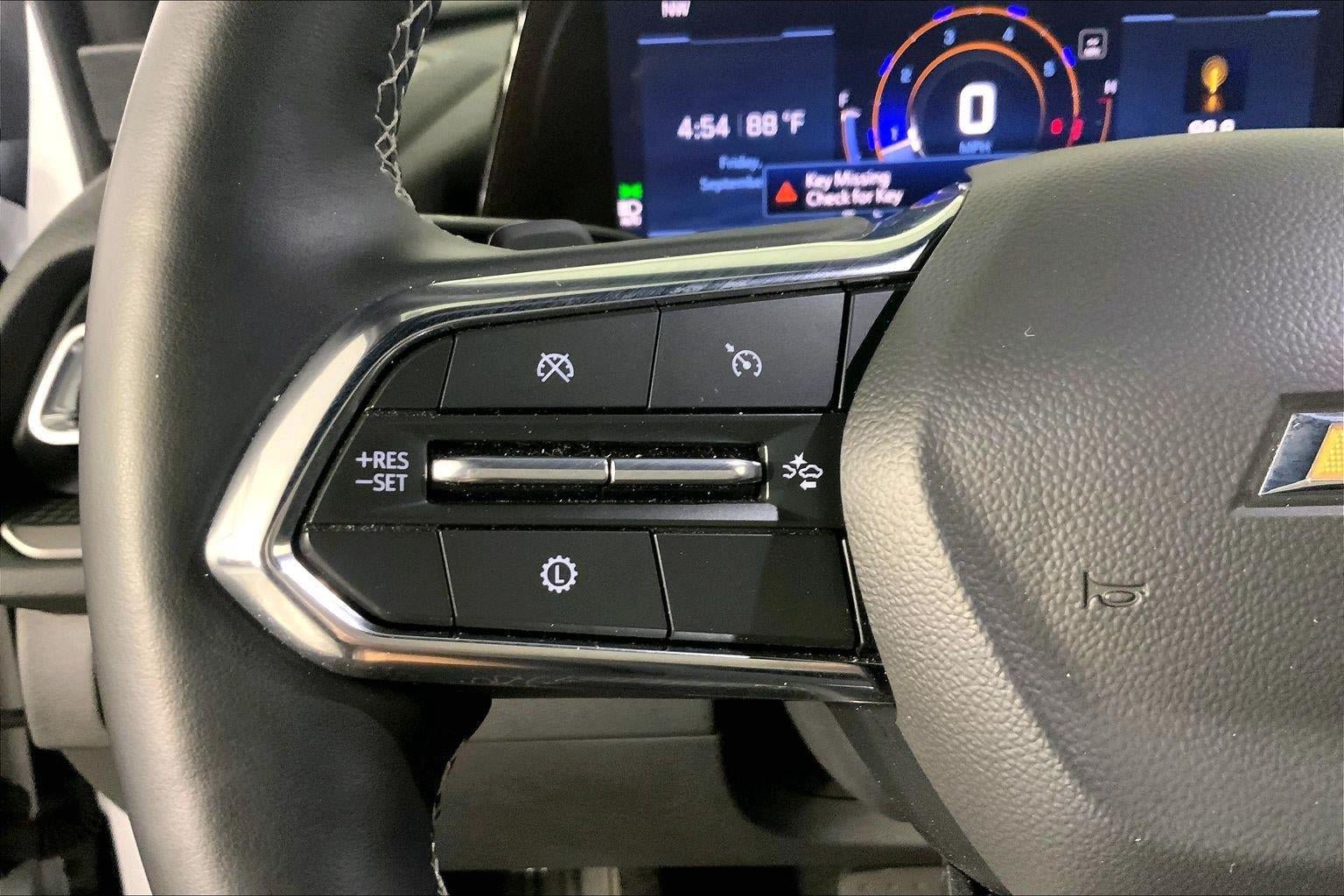 Used 2026 Chevrolet Traverse LT w/ Driver Confidence Package AWD/4WD image 18