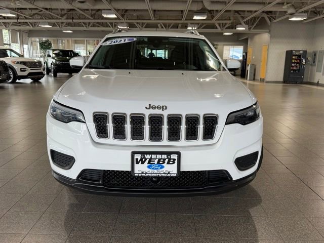 Used 2021 Jeep Cherokee Latitude FWD image 2