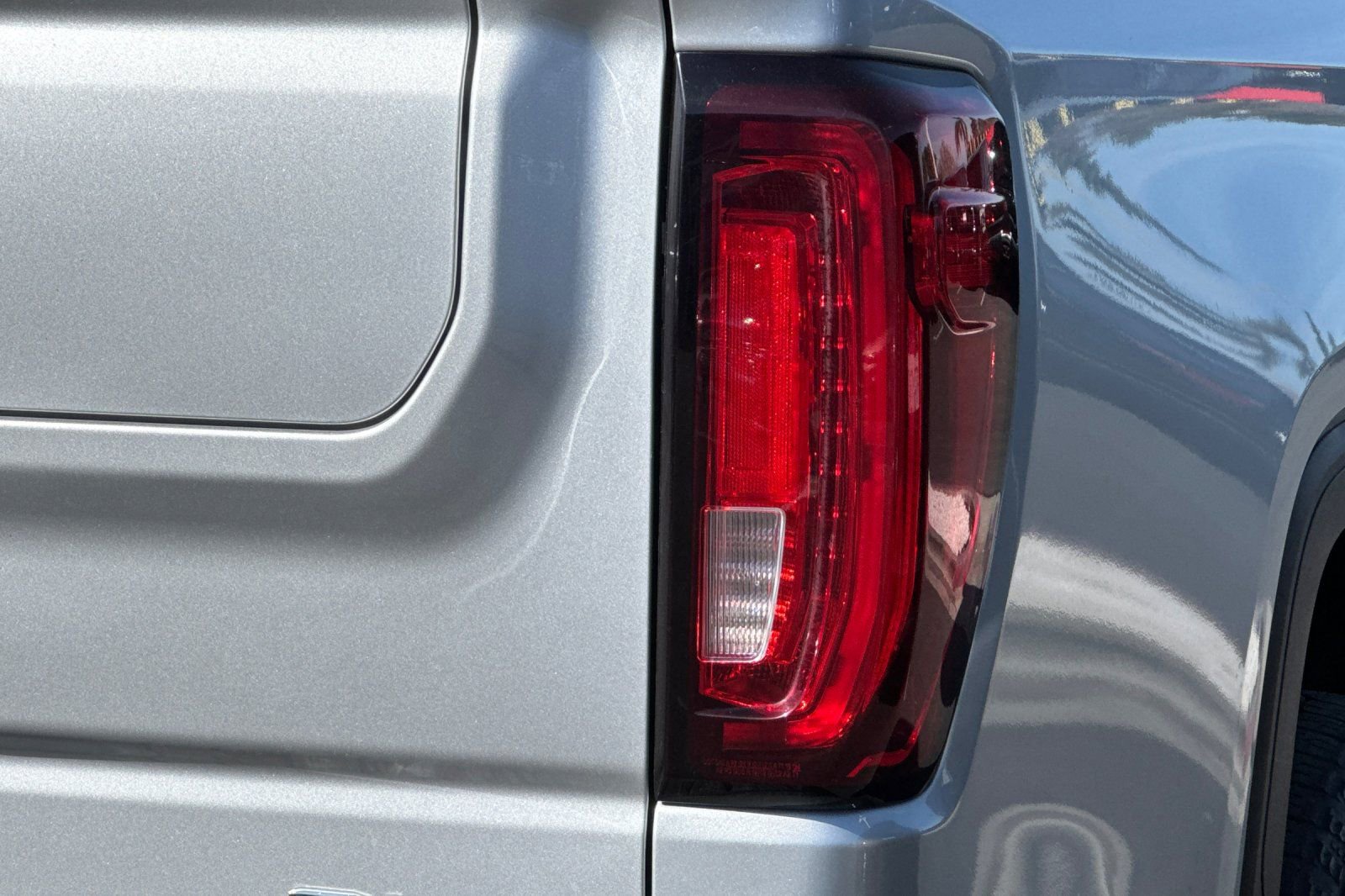Used 2021 GMC Sierra 1500 SLT image 45