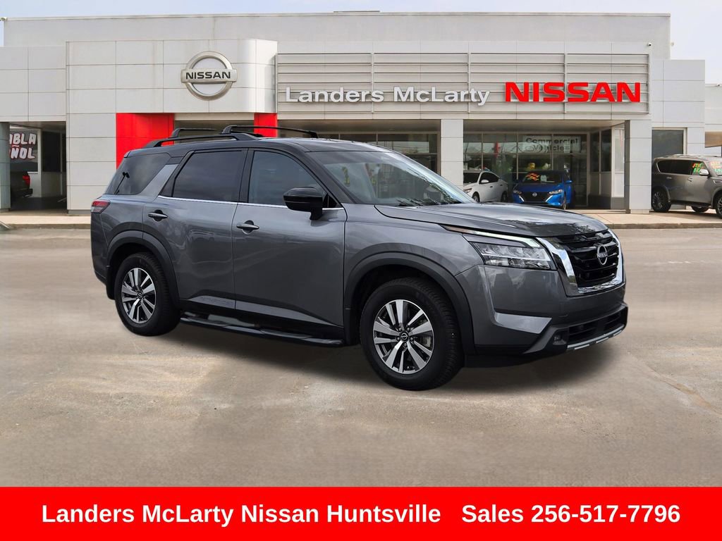 Used 2022 Nissan Pathfinder SL image 1