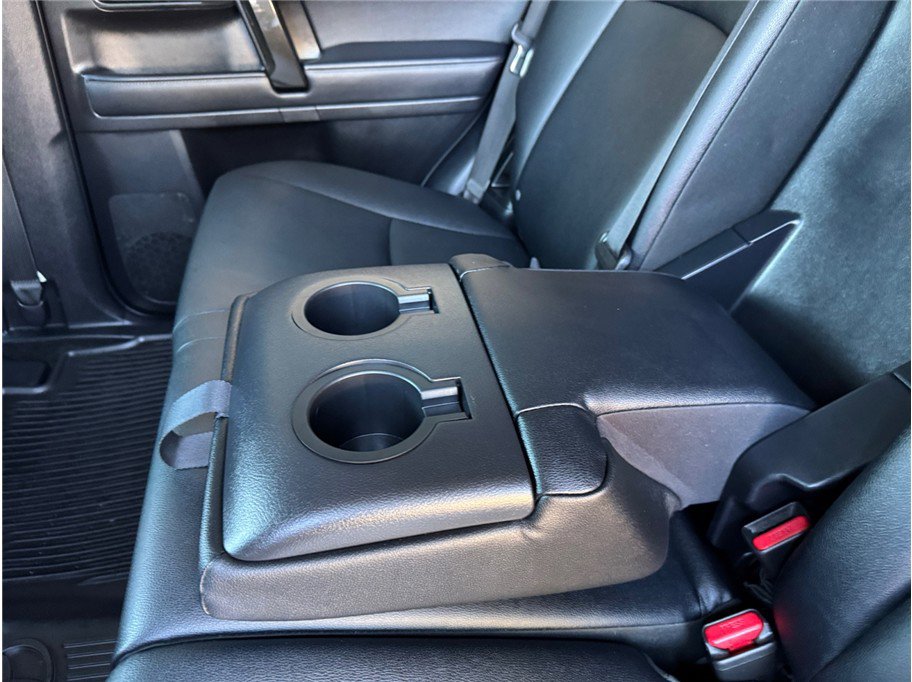 Used 2023 Toyota 4Runner 40th Anniversary SE AWD/4WD image 37